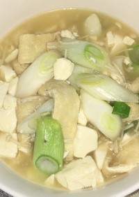 油揚げと豆腐とネギの海鮮生姜スープ