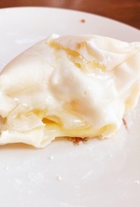簡単デザート☆トローリチーズの雪見餃子