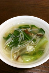 缶詰で簡単　チンゲン菜の中華うま味スープ