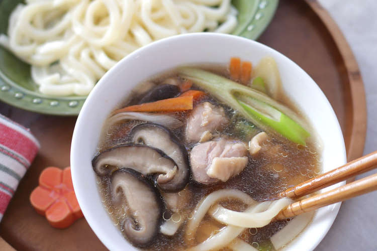 鶏としいたけ長ねぎの温つけうどん レシピ 作り方 By お天気ママ クックパッド 簡単おいしいみんなのレシピが352万品