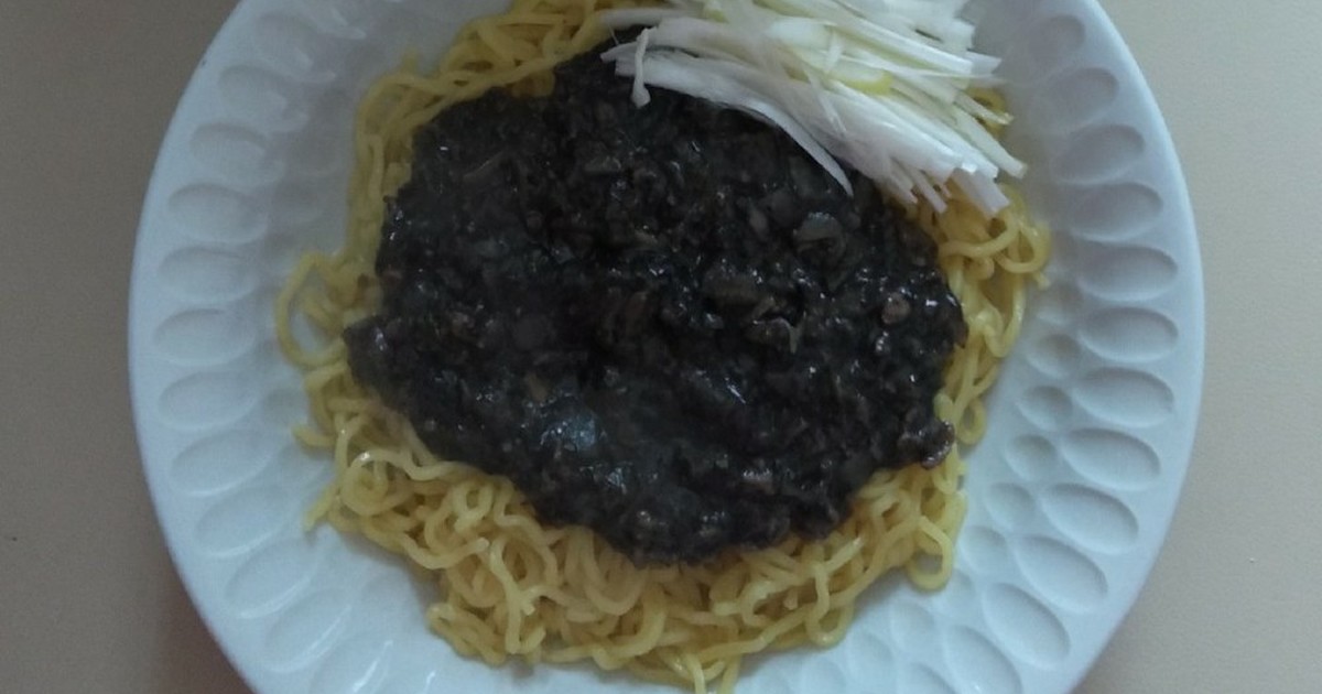 簡単美味しい 韓国風ジャージャー麺 レシピ 作り方 By ゆう姉さん クックパッド 簡単おいしいみんなのレシピが358万品