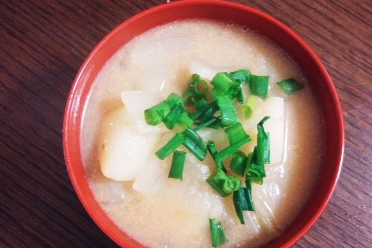 簡単 じゃがいもとたまねぎの味噌汁 レシピ 作り方 By チビももちゃん クックパッド