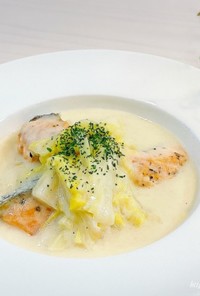 フライパンde簡単♡鮭と白菜のクリーム煮