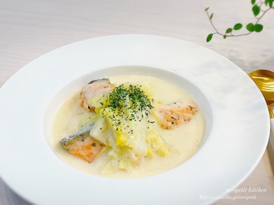 フライパンde簡単♡鮭と白菜のクリーム煮の写真