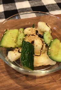 簡単　たたききゅうりと長芋の塩昆布サラダ