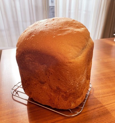 ほんのり甘い全粒粉食パン　1.5斤の写真