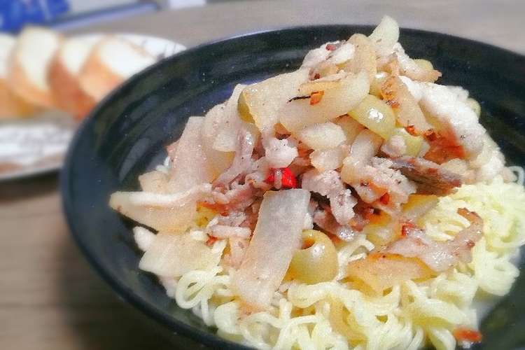 豚骨ラーメンで作る大根のペペロンチーノ レシピ 作り方 By Btmforest クックパッド 簡単おいしいみんなのレシピが353万品