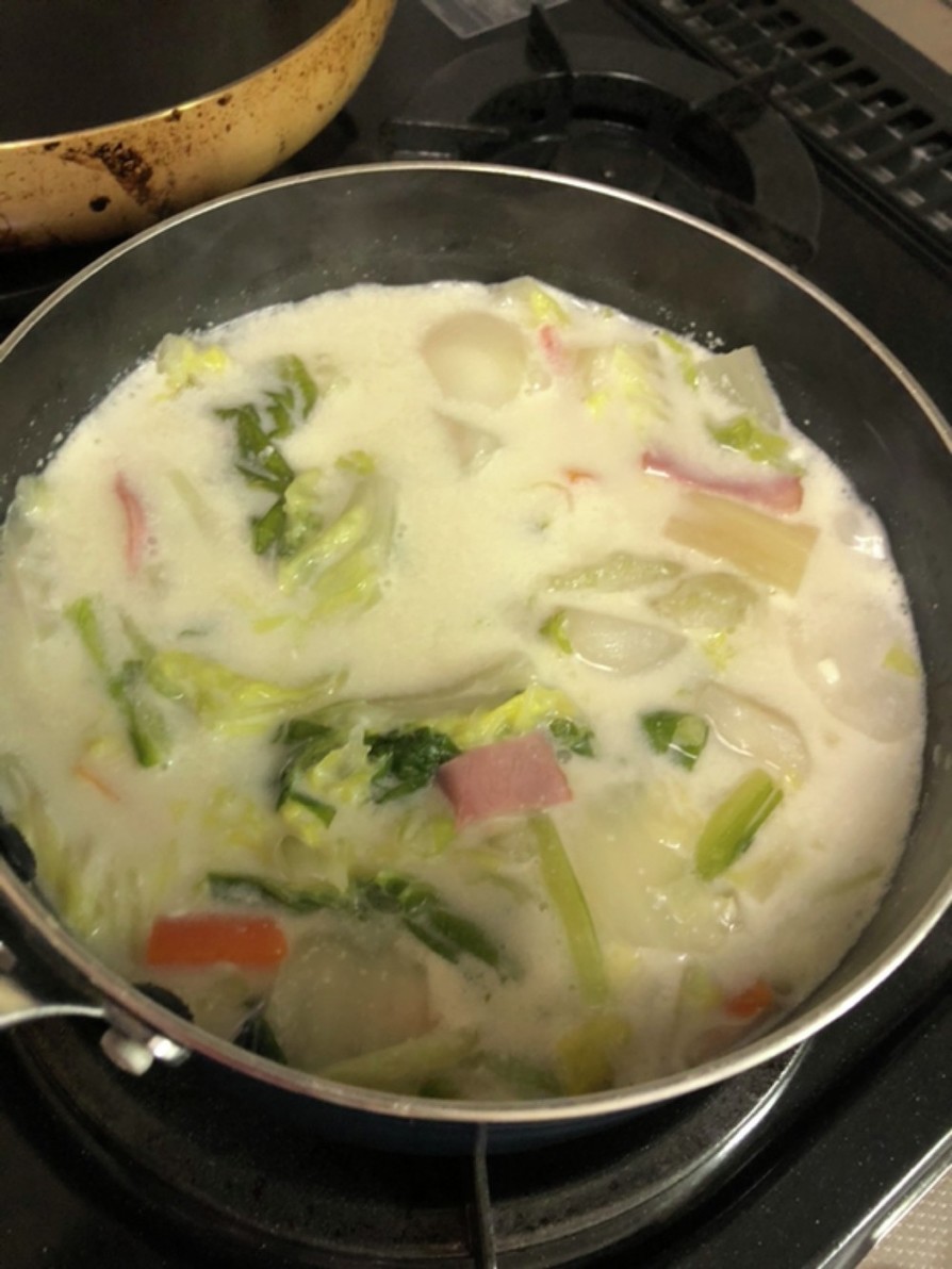 濃厚ほっこり◎白菜とカブのクリームスープの画像