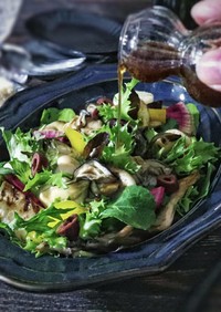 牡蠣と根菜のデリ風グリルサラダ