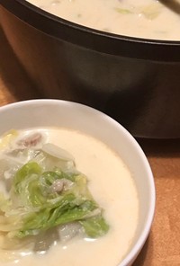 白菜のガーリック豆乳スープ