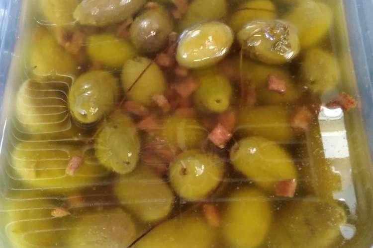 グリーンオリーブと白カビサラミのマリネ レシピ 作り方 By プチボヌール クックパッド