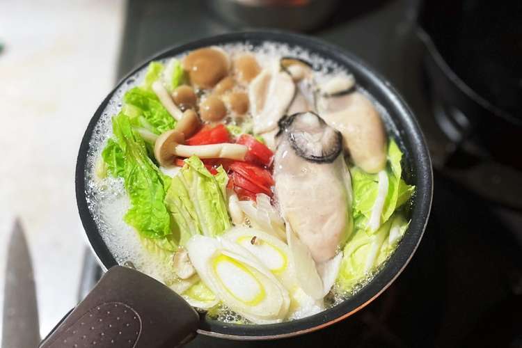 5分で簡単美味しい あったか牡蠣鍋 レシピ 作り方 By Akikomi21 クックパッド 簡単おいしいみんなのレシピが358万品