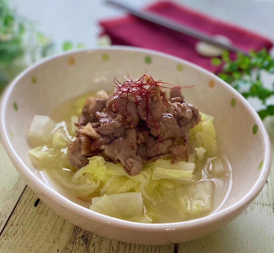 【材料２つ】白菜と甘辛豚肉のスープの画像