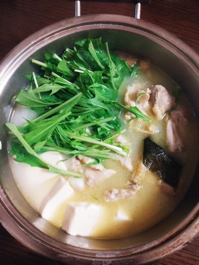 簡単☆鶏肉と水菜の湯豆腐鍋の写真