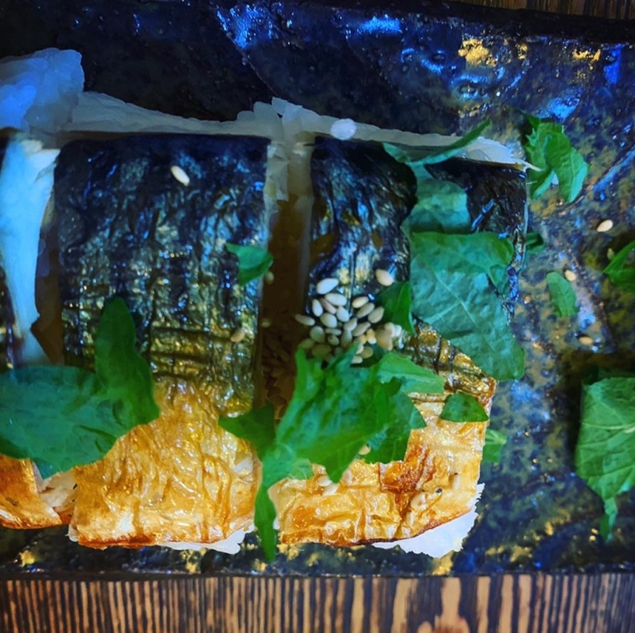 焼き鯖の押し寿司の画像