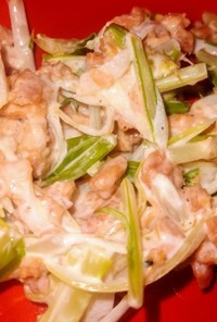 水菜と鮭フレークでおつまみサラダ