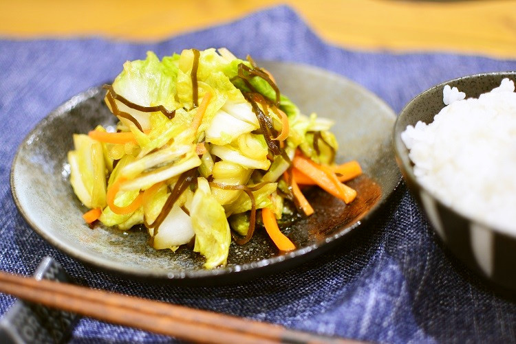 白菜使い切り♬白菜の松前漬け風浅漬サラダの画像