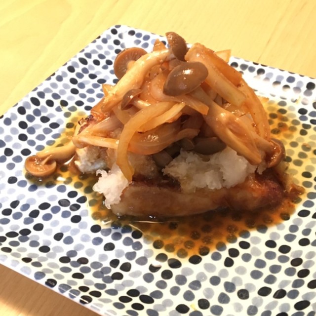 かじきとしめじのおろしステーキ レシピ 作り方 By まなつきママ クックパッド 簡単おいしいみんなのレシピが371万品