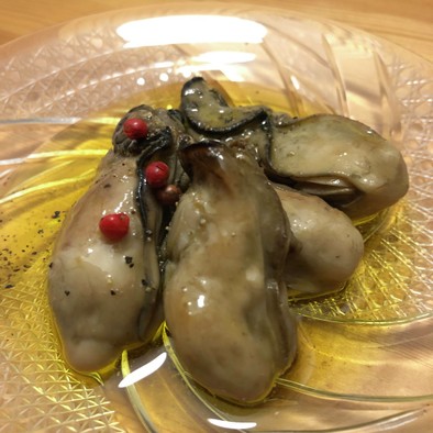 日本海の味！佐渡産牡蠣を使ったオイル漬けの写真
