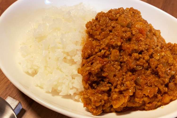 カレー粉で作るトマトキーマカレー レシピ 作り方 By しそしそしそしそ クックパッド 簡単おいしいみんなのレシピが352万品