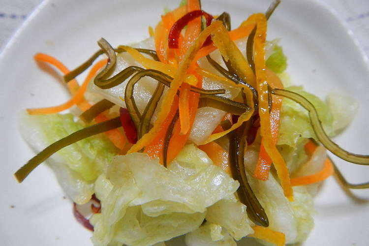 柚子風味 彩りアップの 白菜浅漬け レシピ 作り方 By 夢遊草 クックパッド 簡単おいしいみんなのレシピが375万品