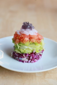 紫キャベツ「紫丸」ジュレの彩りサラダ