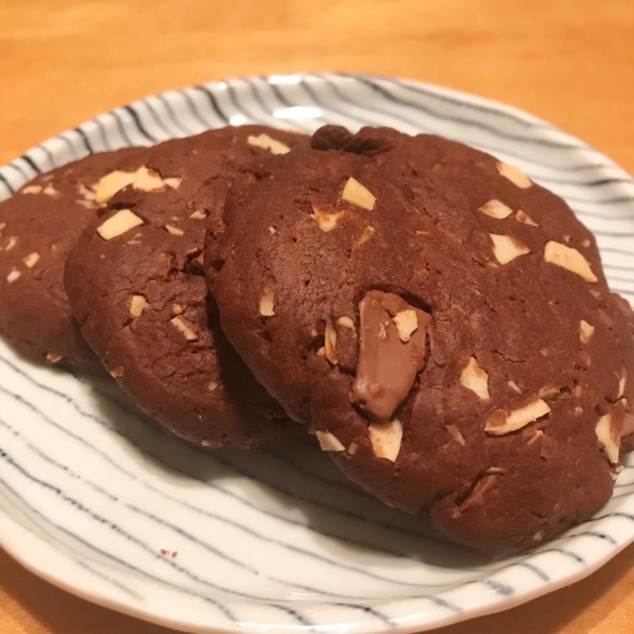 HMで簡単☆ココアクッキーチョコ＆ナッツの画像
