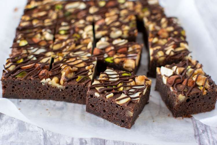 バレンタインに 濃厚 チョコブラウニー レシピ 作り方 By ハナマルキレシピ クックパッド 簡単おいしいみんなのレシピが352万品