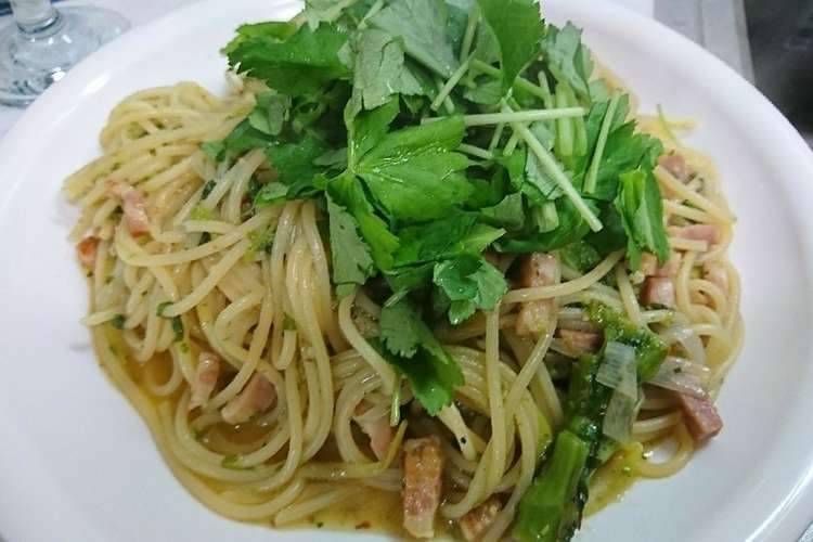 菜の花とベーコンのペペロンチーノ レシピ 作り方 By ひつじのロック クックパッド 簡単おいしいみんなのレシピが370万品