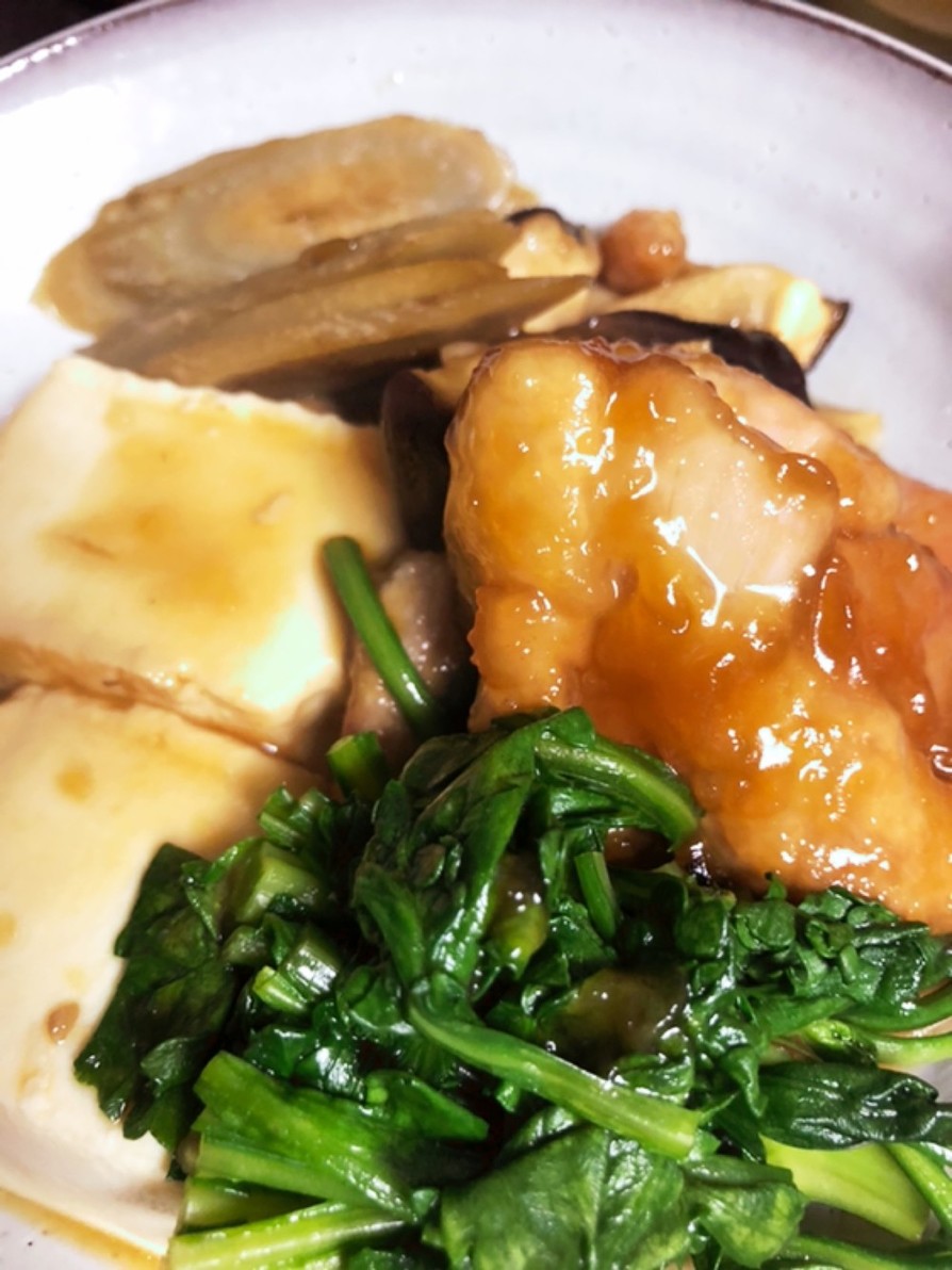 鶏肉とごぼうの肉豆腐の画像