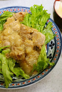 鶏肉とすりジャガイモ炒め＆ネギの味噌汁