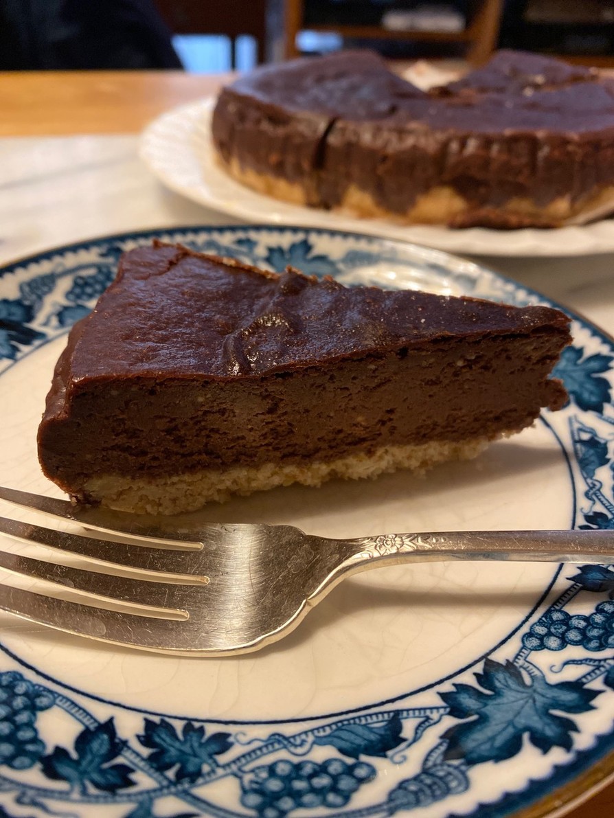 濃厚なチョコレートチーズケーキの画像