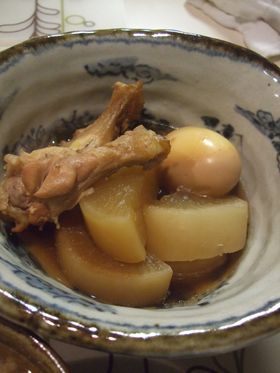 大根と鶏の煮物（ゆで卵入り）の画像