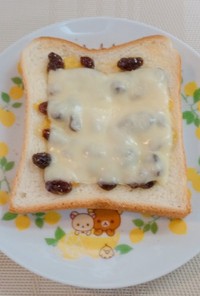 レーズン&マーマレードのチーズトースト