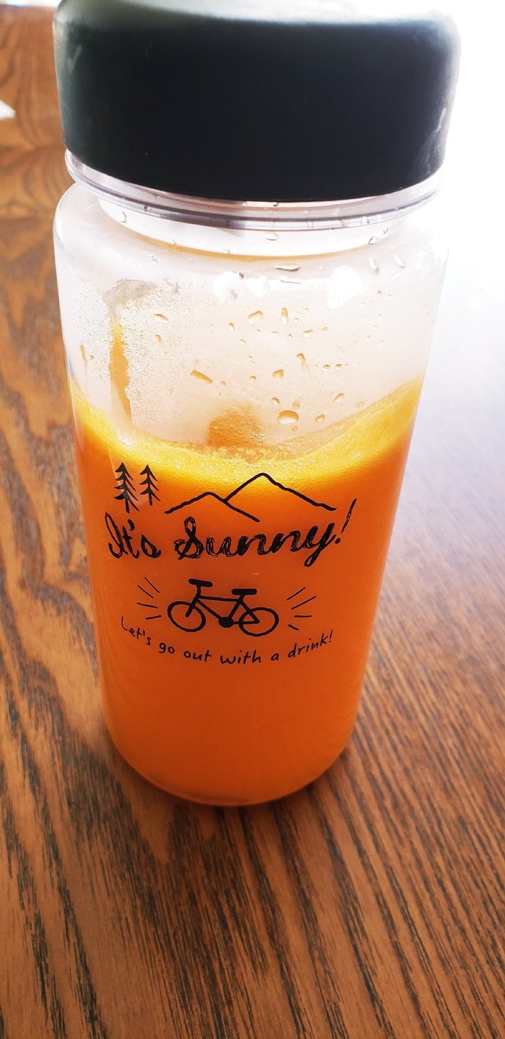 オレンジジュースの画像
