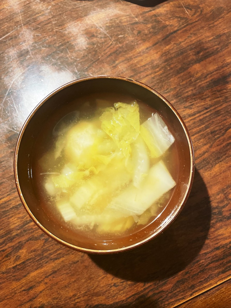 里芋と白菜味噌汁の画像
