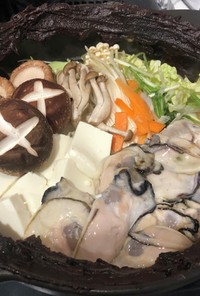 旨鍋！010：広島名物牡蠣の土手鍋