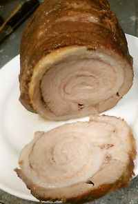 豚肉ぐるぐる巻きチャーシュー・１．５キロ