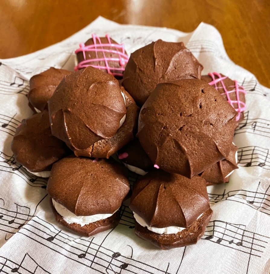 レッドベルベットペパーミントウーピーパイのレシピ