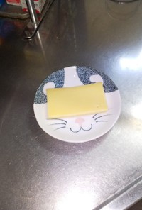 小型蒸し鍋でスモークチーズ