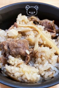 穂先メンマで簡単☆牛肉舞茸の炊き込みご飯