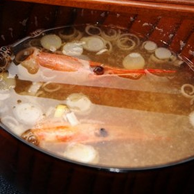 南蛮海老 甘海老 の頭を使ってお味噌汁 レシピ 作り方 By くぅちゃんのママ クックパッド 簡単おいしいみんなのレシピが359万品