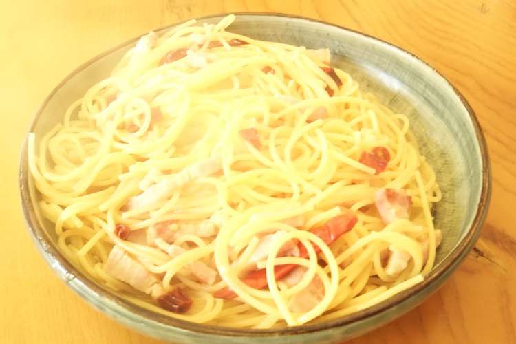 ワンパンで作る ベーコンのペペロンチーノ レシピ 作り方 By 闇将軍go クックパッド 簡単おいしいみんなのレシピが371万品