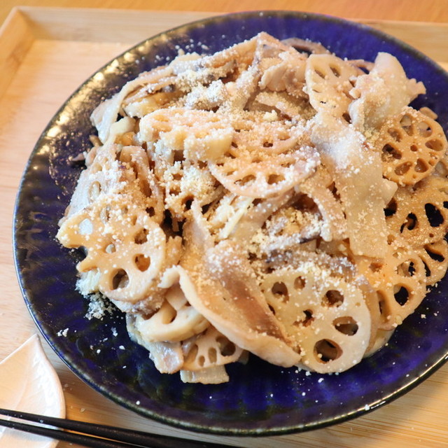 シャキシャキレンコンの豚バラチーズ炒め レシピ 作り方 By はるままの料理記録 クックパッド 簡単おいしいみんなのレシピが360万品