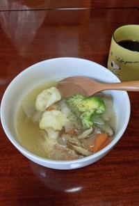 カリフラワーとブロッコリーの野菜スープ