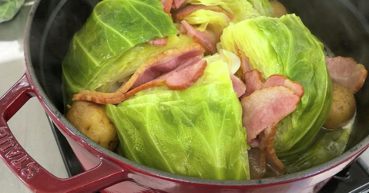 丸ごとキャベツ煮 レシピ 作り方 By なまら十勝野 クックパッド 簡単おいしいみんなのレシピが357万品