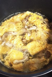 卵と舞茸のコンソメスープ