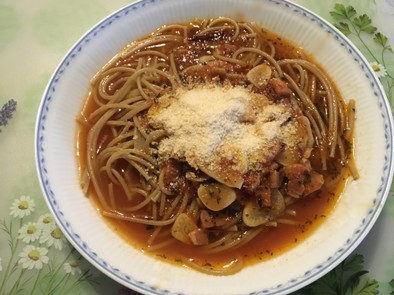旨辛-トマトベースのスープスパゲッティの写真