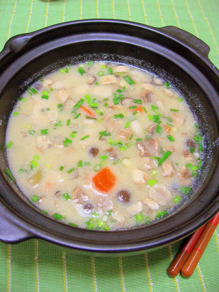 秋の味覚満載☆栗とキノコの豆乳スープの画像