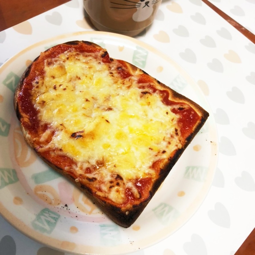 手抜きで美味✩最強ズボラ ピザトーストの画像
